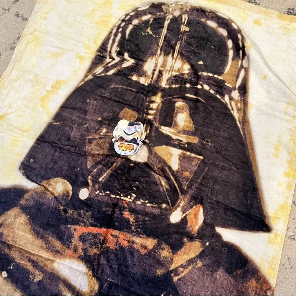 NWT Robe Factory Star Wars 30